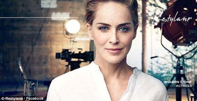 Sharon Stone nude nóng bỏng trên trang bìa Harper's Bazaar ảnh 5
